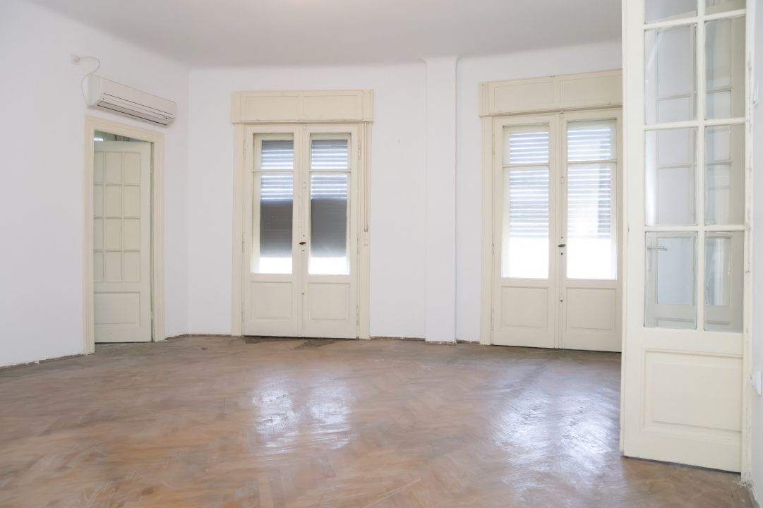 Apartamentul din turnul cu glorietă — Calea Victoriei nr. 2 – fotografia 28 din 38