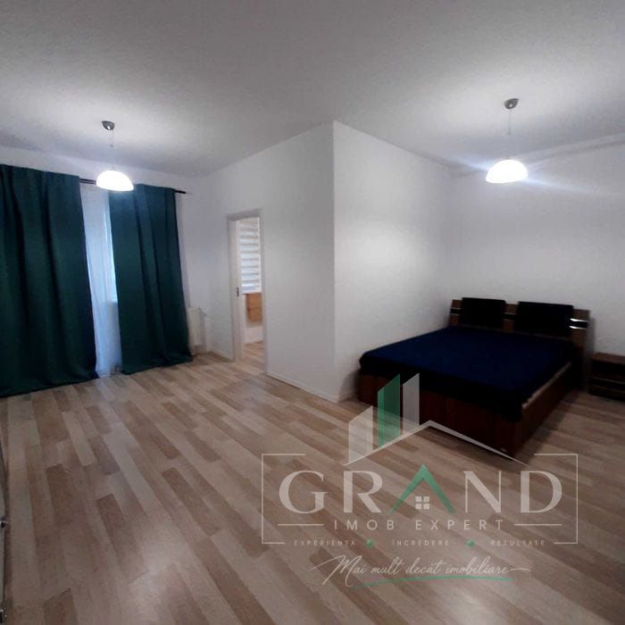Garsoniera cocheta  37mp util |balcon 8mp | zona Sesul de Sus – fotografia 1 din 6