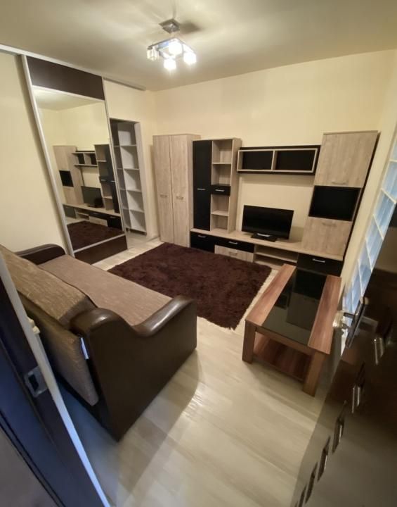 Apartament  3 camere la cheie Oasului – fotografia 2 din 8