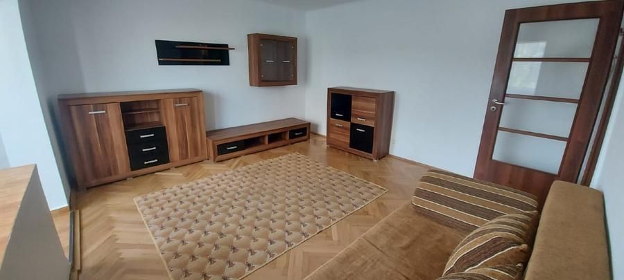3 camere | 2 bai | Etaj 1 | Zona excelenta | – fotografia 1 din 9