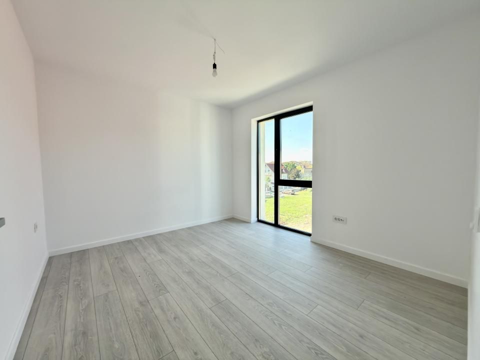 Apartament 3 camere, decomandat, 68.6 mp utili - zona Braytim – fotografia 4 din 11