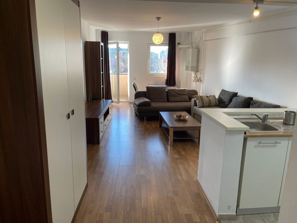 Apartament de 2 camere, semidecomandat, 54 mp + balcon 7 mp, Strada Moților – fotografia 2 din 11