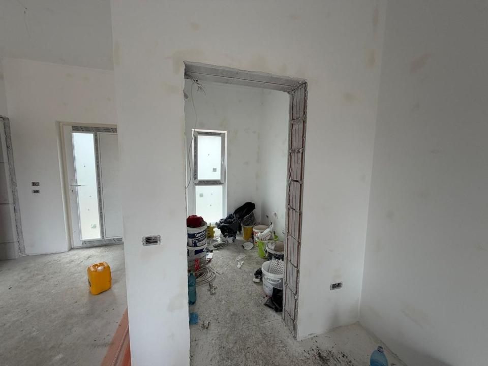 Triplex in Sacalaz | Finisaje premium | 3 camere | Asfalt | 2 terase – fotografia 7 din 13