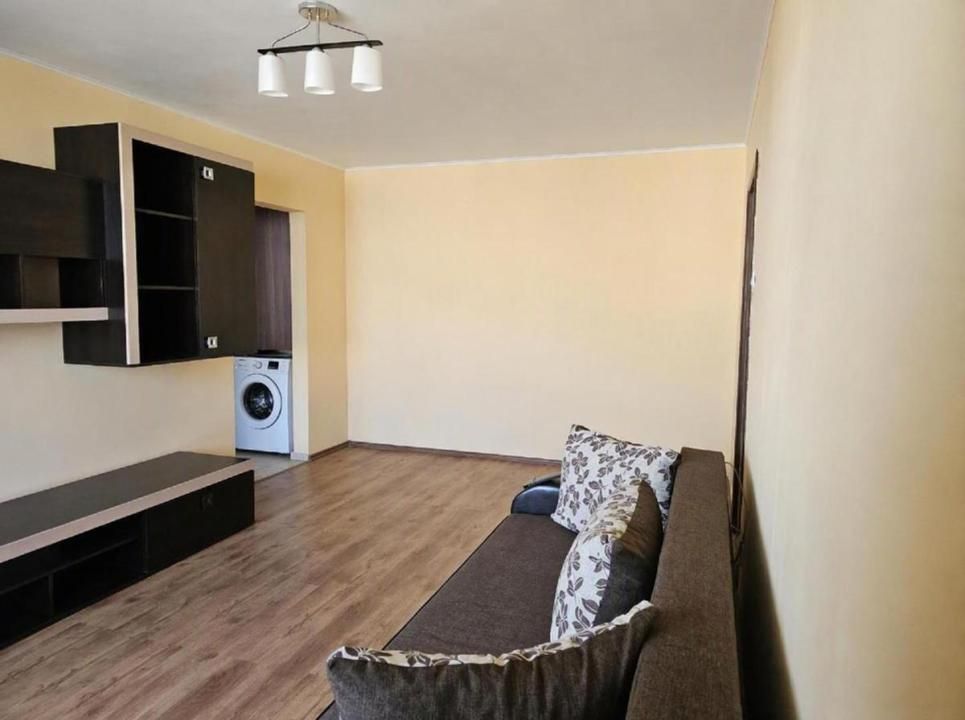 | 2 Camere | Et.8/9 | Metrou Costin Georgian | Bloc Reabilitat | Recent Renovat – fotografia 5 din 11