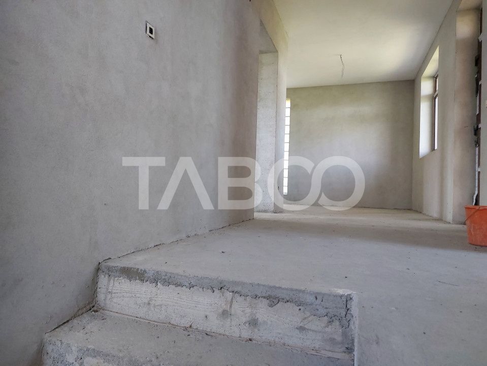 Casa de vanzare cu teren 2000 mp 5 camere  Sura Mare Hamba Sibiu – fotografia 28 din 37