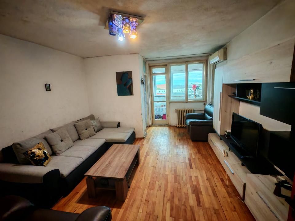 Vanzare garsoniera in zona Metrou Costin Georgian – fotografia 1 din 5