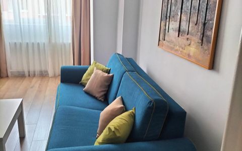 Apartament 3 camere 2 bai, parcare, CETATE mobilat si utilat complet