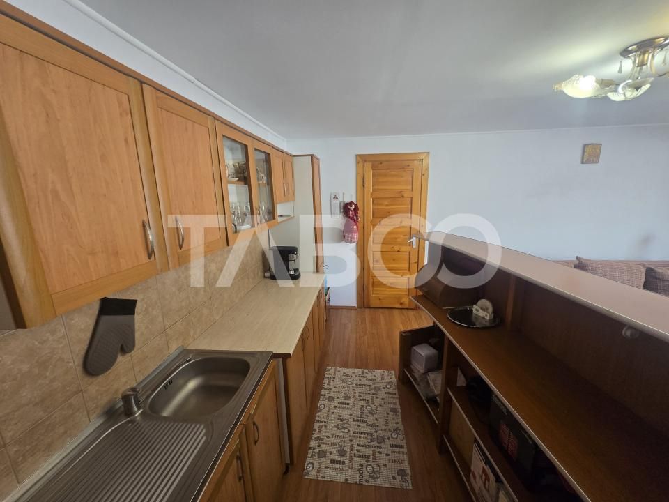 Apartament 2 camere de vanzare la casa 77mp curte pivnita Sub Arini – fotografia 15 din 20