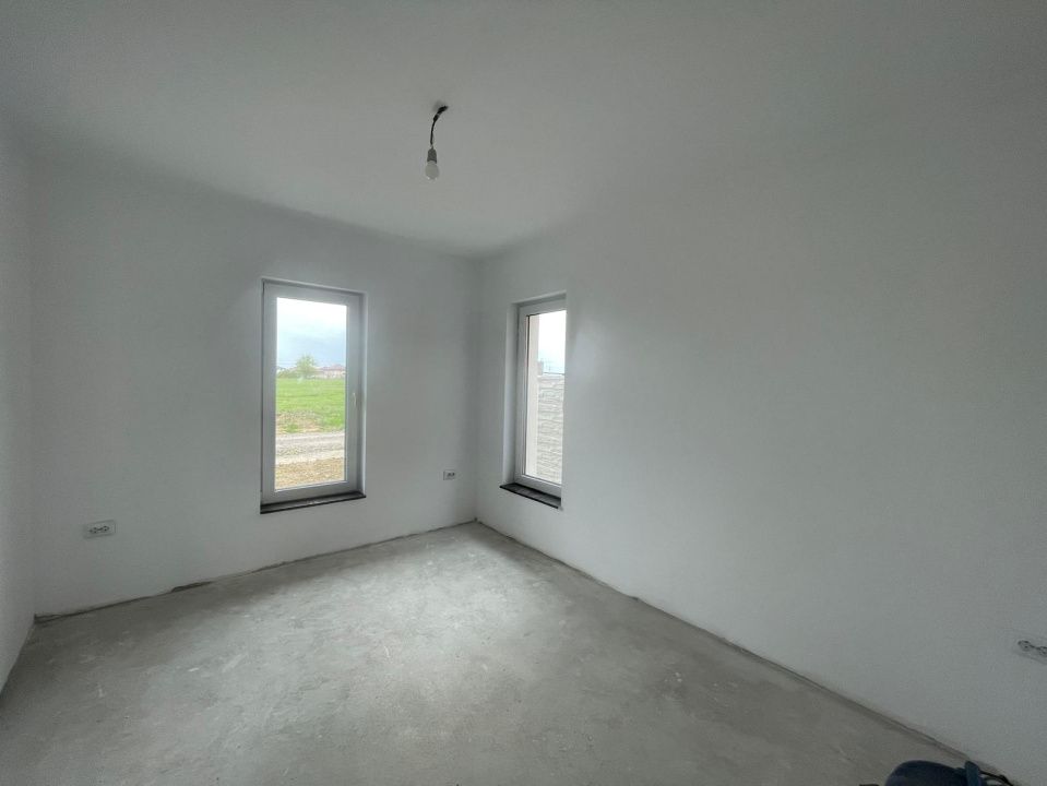 Duplex 5 camere, 112mp utili, 232mp teren - Mosnita Noua – fotografia 10 din 17