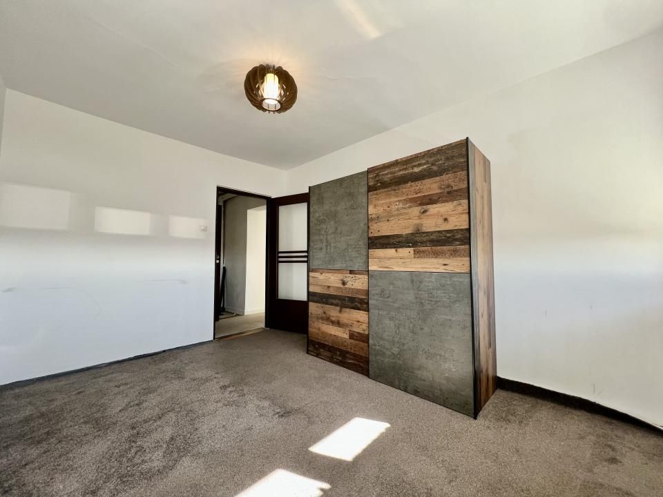 Apartament 3 camere, decomandat, 70 mp utili - zona Sagului – fotografia 5 din 11