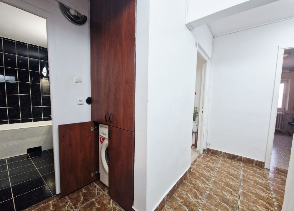 Apartament luminos decomandat in zona Spitalului de Recuperare – fotografia 11 din 16