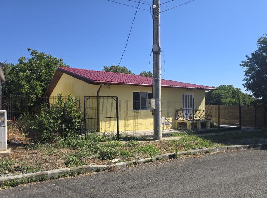 TUZLA | CASA 3 CAMERE | 300MP TEREN | CARTIERUL NOU – fotografia 1 din 11