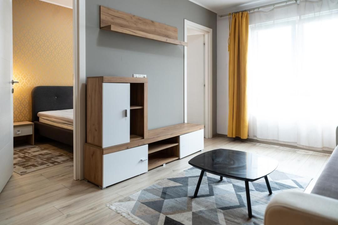 Apartament cu 2 camere I Parcare I Bună ziua – fotografia 1 din 9