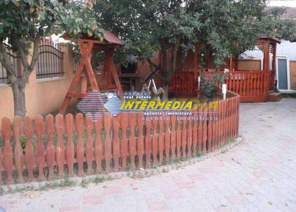 Casa de vanzare I in Alba Iulia I 7 camere I cu 1500 mp teren I 3 Garaje I – fotografia 3 din 8