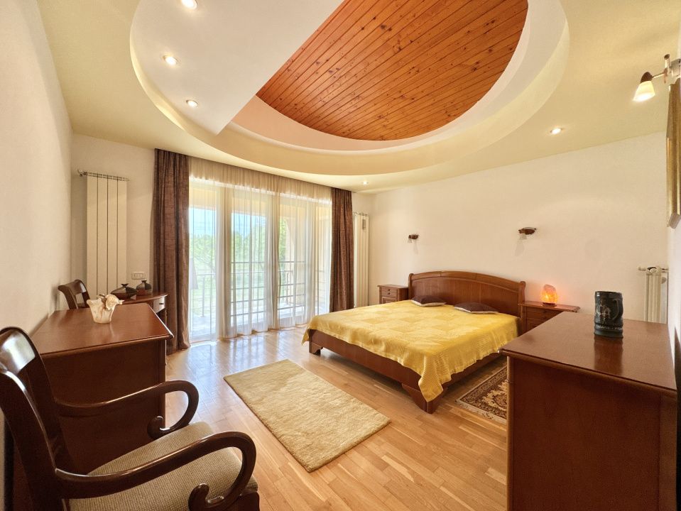 Vila pe domeniu de 8.000 mp | proiect de retreat cu cazare – fotografia 12 din 40