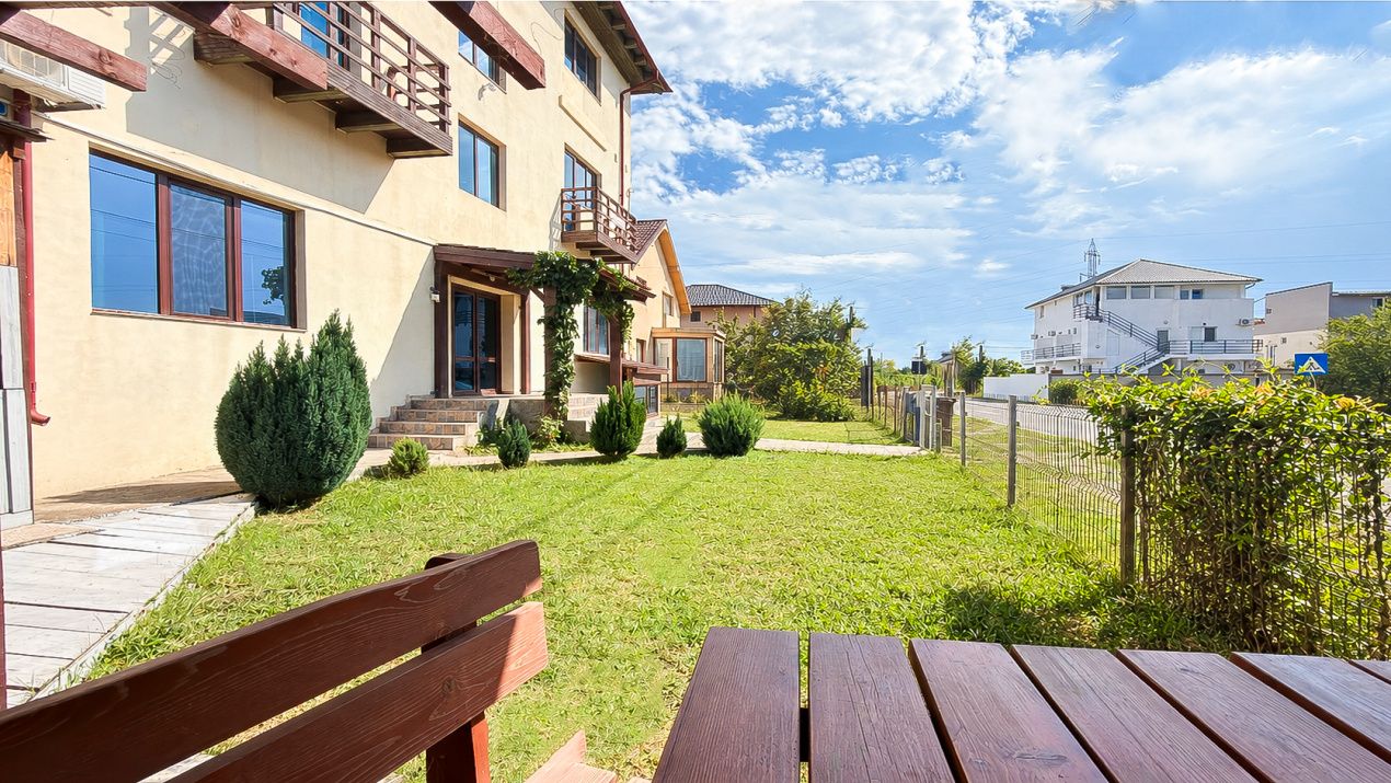 Vila Pensiune cu 22 camere in Eforie Nord 720 mp construiți | Teren 627 mp – fotografia 2 din 19