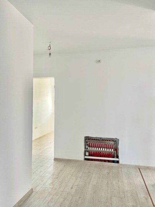 Casa individuala de vanzare cu 4 camere si teren de 532 mp, zona Remetea Mare – fotografia 12 din 14