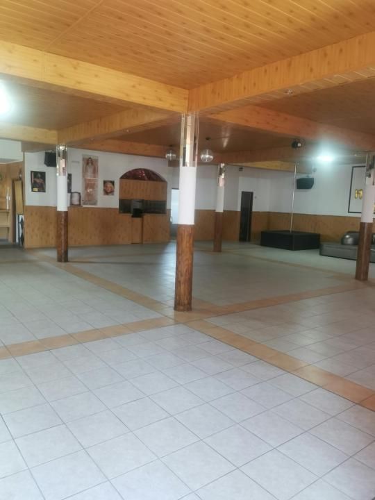 Spațiu comercial de închiriat – Ungureni, Dambovita | 500 €/lună – fotografia 2 din 7