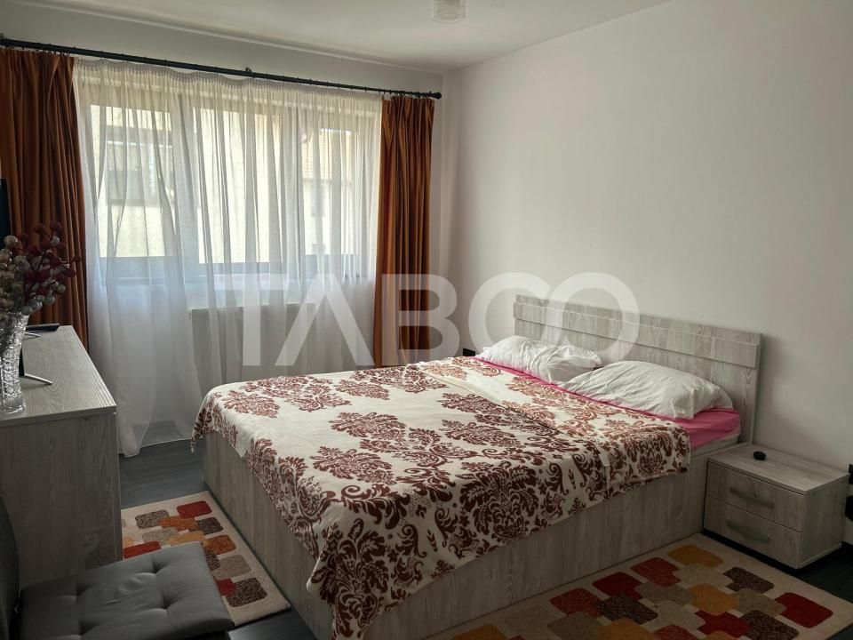 Apartament 3 camere de vanzare decomandat 72 mp zona Brana Selimbar – fotografia 2 din 16
