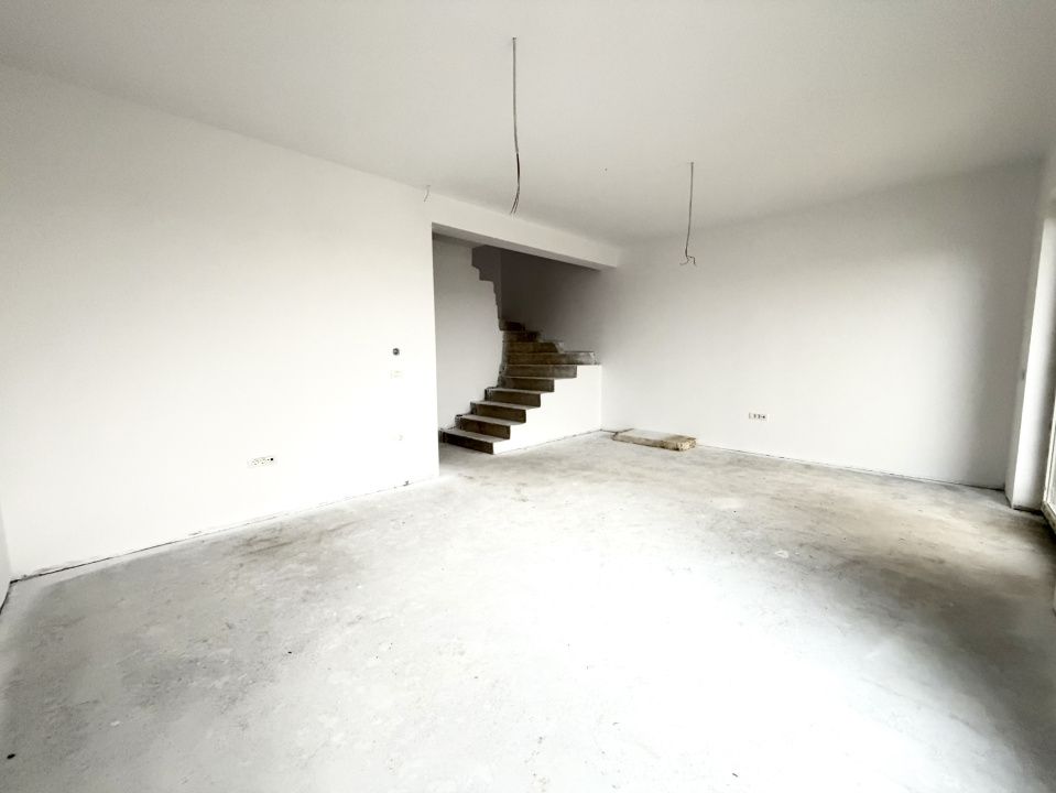 Duplex modern, 4 camere, 100 mp utili, 330 mp teren - Giroc – fotografia 2 din 13