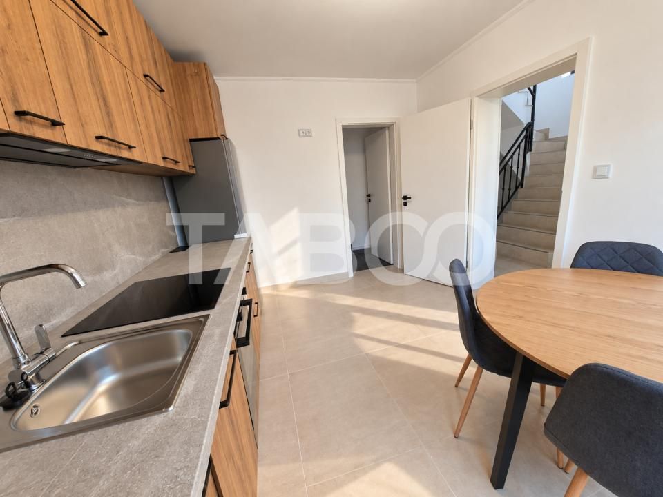Casa individuala la prima inchiriere 4 camere terasa curte Sura Mica – fotografia 5 din 25