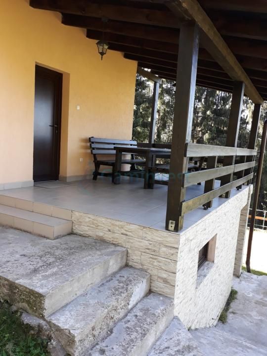 Casa de vacanta cu 5 camere de vanzare in Vartop - Arieseni, jud Bihor – fotografia 3 din 5