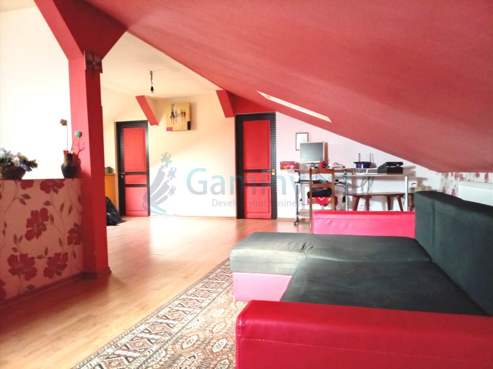 Apartament 3 camere de vanzare, cartierul Nufarul, Oradea – fotografia 3 din 10