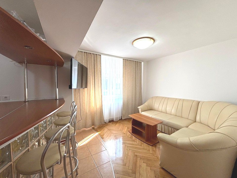 Apartament 3 camere de închiriat, etaj 1 – Sibiu, Vasile Aaron – fotografia 1 din 13