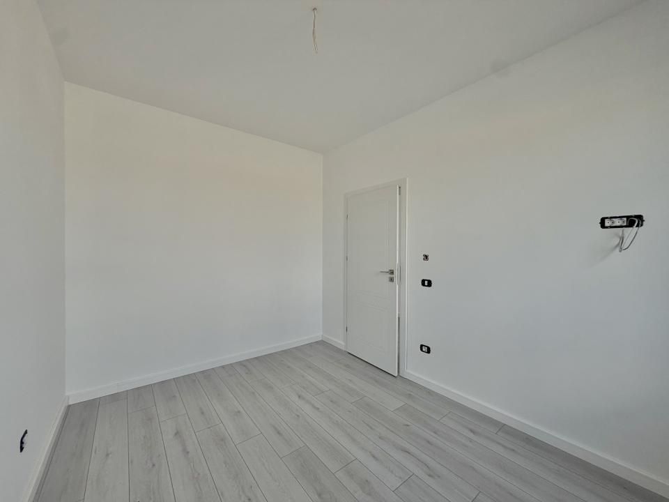 Duplex 4 camere, parter+etaj, 104mp utili, 270mp teren in Giroc – fotografia 14 din 25