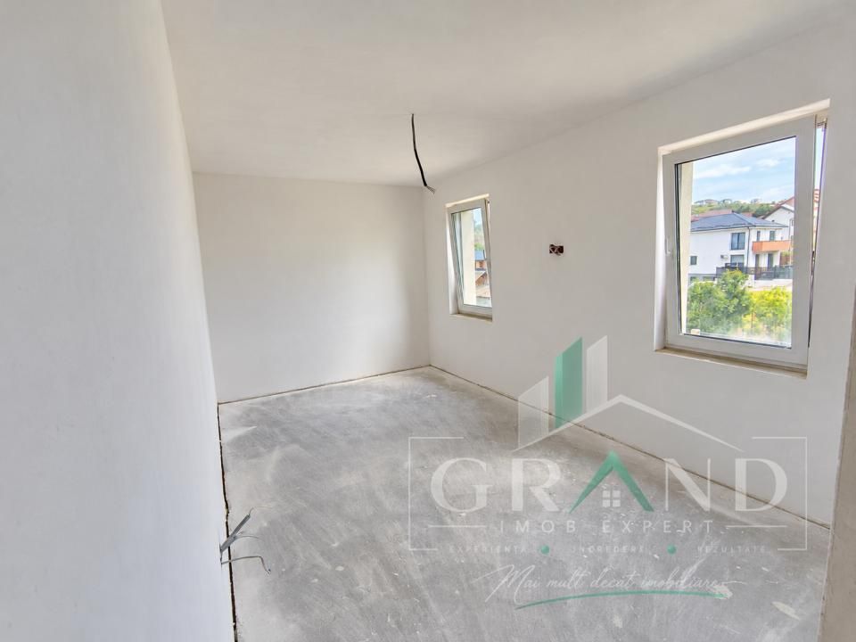 De vânzare–Casă individuală | Dezmir | 172 mp utili | Teren 440 mp – fotografia 6 din 20
