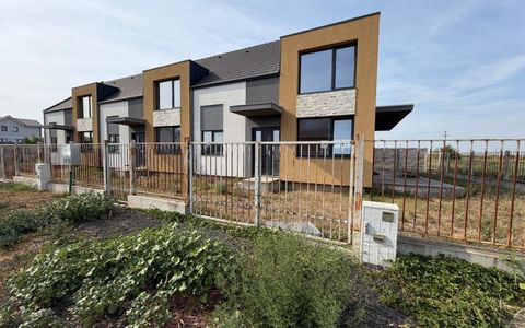 Triplex | 3 camere | Toate utilitatile | Asfalt | Parter + Mansarda