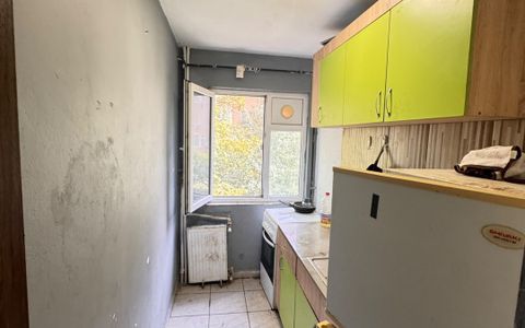 Apartament 3 camere de vânzare în KM 4-5, Constanța