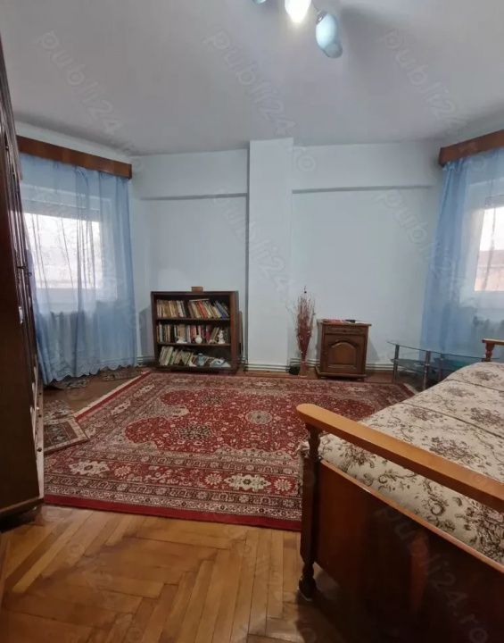 DE VANZARE I APARTAMENT 3 CAMERE I DECOMANDAT I ETAJ 1 I CENTRU I 73 MP I – fotografia 3 din 8