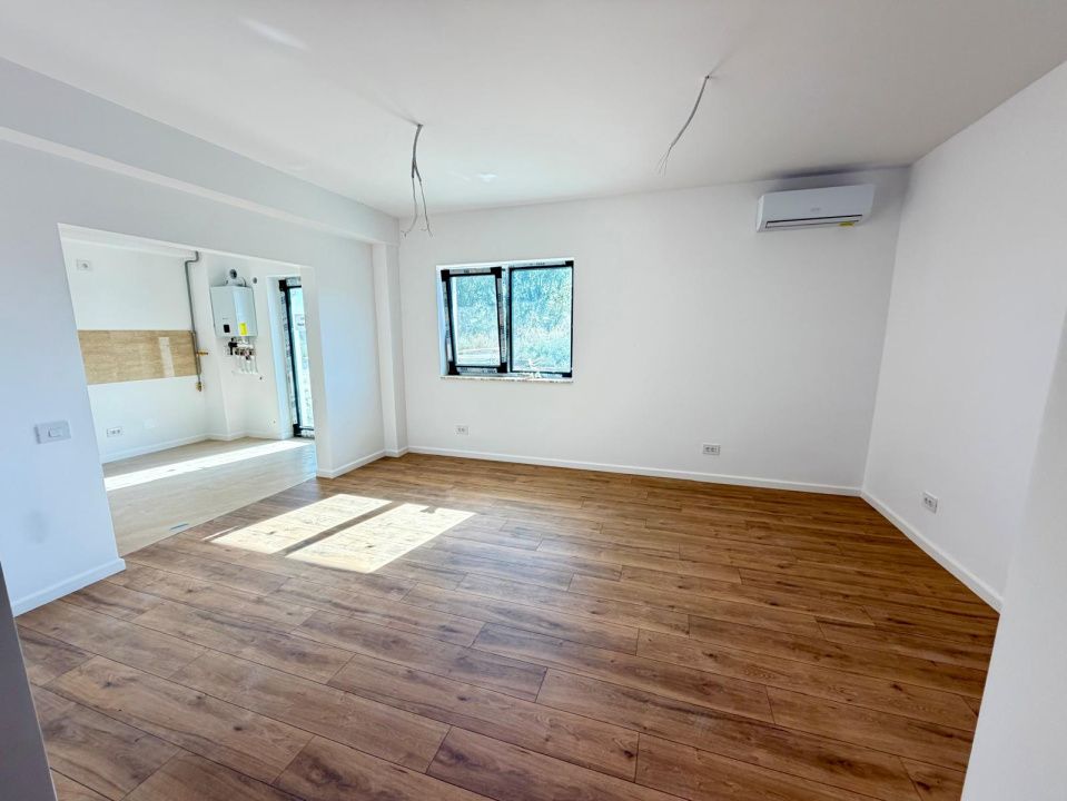 Apartament 2 camere, decomandat, 96.30 mp, cartier 1 Mai – fotografia 3 din 9