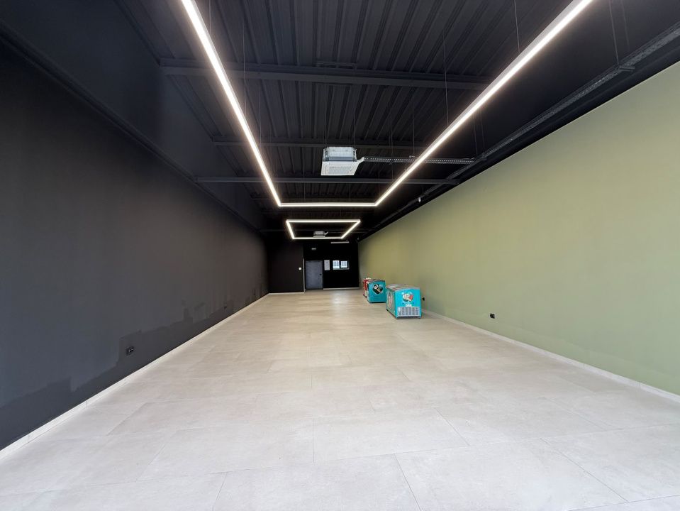 Spatiu comercial, 122 mp, open-space, Exterior Est, Cartier Ford – fotografia 1 din 4
