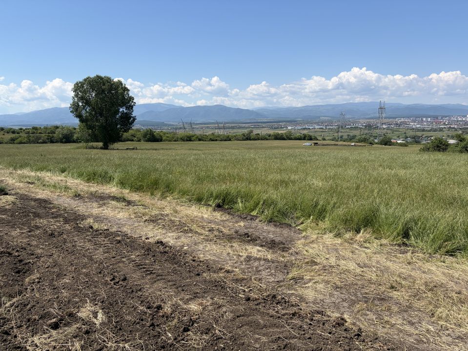 Teren lângă Sibiu zona Dealul Daii – fotografia 2 din 8