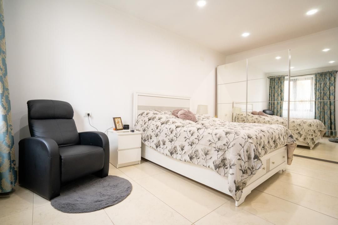 Pantelimon | Vila 8 Camere 556 MP + Teren 1038 MP + Garaj | Constructie 2020 – fotografia 17 din 46