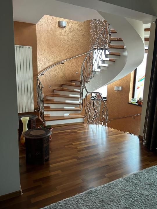 Casa P+1Etaj+mansarda,constructie 481 mp cu teren 1090 sub pretul pieteii – fotografia 16 din 25
