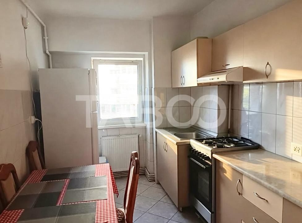 Apartament cu 3 camere in Centrul Zorilor izolat cu lift balcon boxa – fotografia 5 din 8