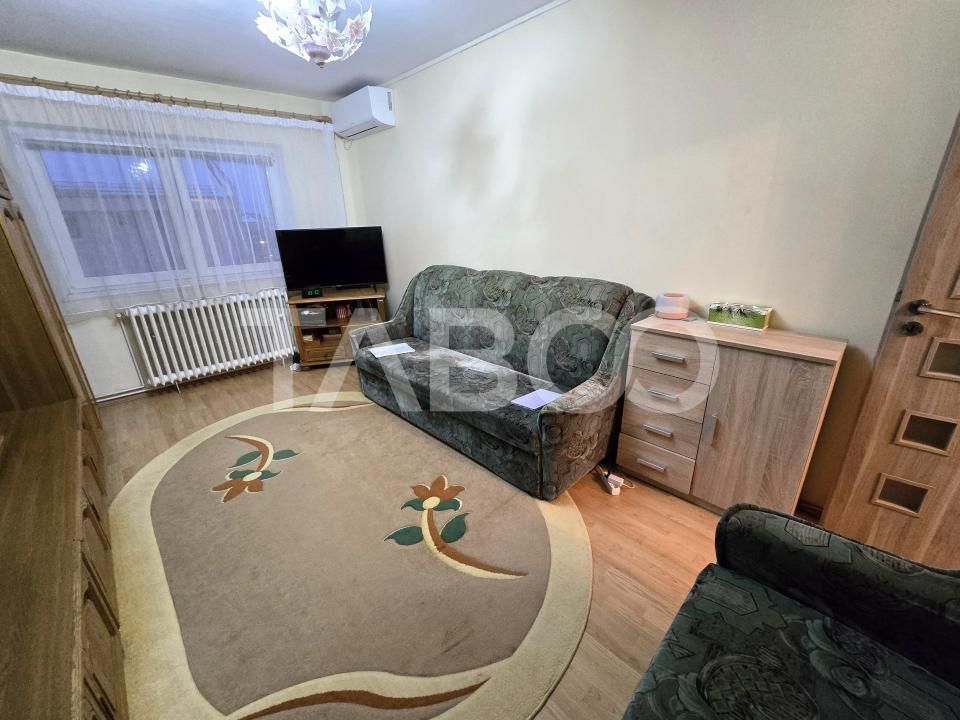 Apartament 2 camere decomandat balcon pivnita Terezian Sibiu – fotografia 2 din 12