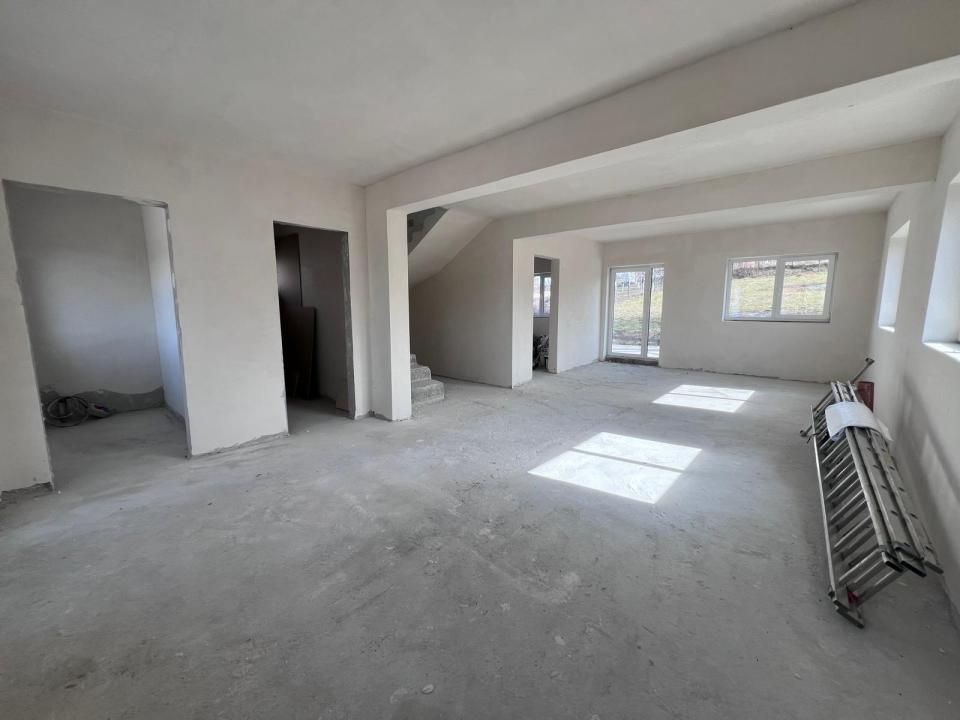 Casă individuală 4 camere, teren 700 mp-Dezmir – fotografia 3 din 6