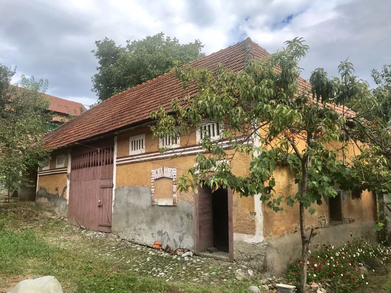 OKAZIE! Casa in Cricau 3 Camere 1300 mp. Curte Teren Fantana Utilitati Asfalt – fotografia 10 din 32