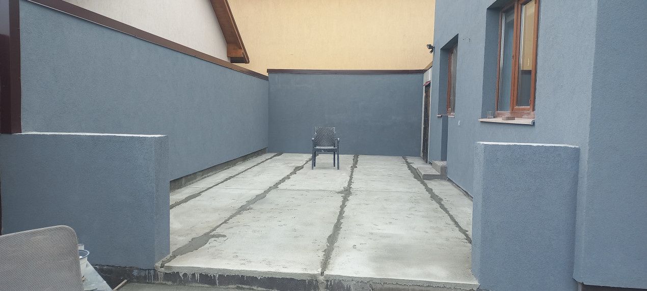Casă pe un nivel , Apahida, 237 mp utili, 2000mp teren – fotografia 2 din 7