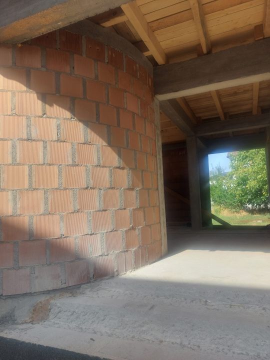 Casa noua cu 4 camere situata in zona Centru la asfalt cu toate utilitatile – fotografia 5 din 6