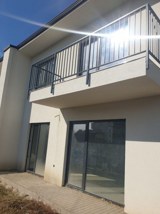 Casa cu 4 camere, 130 mp utili, 216 mp de teren , str. Crisan, loc. Floresti – fotografia 5 din 8
