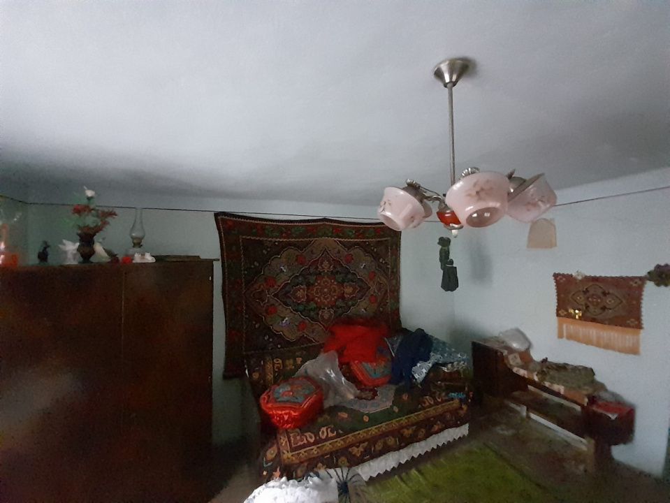 Casa traditionala cu anexe si gradina,Zona Nasaud – fotografia 2 din 21