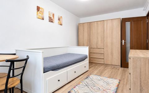 Închiriere garsonieră mobilată - str. Zizinului, zona Uzina 2