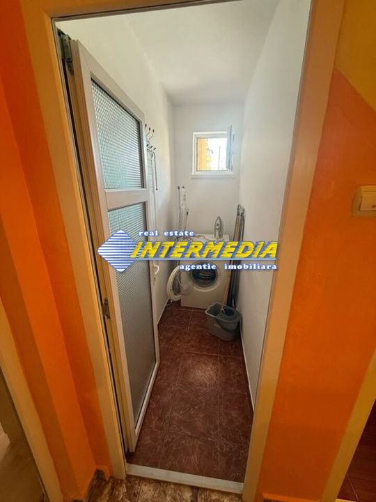 Garsoniera de inchiriat Cetate etaj 1 mobilata complet – fotografia 4 din 7