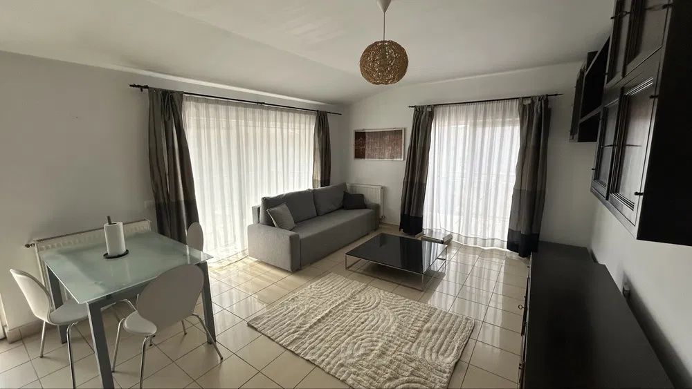 Apartament 2 camere, 50 mp, 3 balcoane și parcare privată | Proaspăt renovat – fotografia 2 din 7