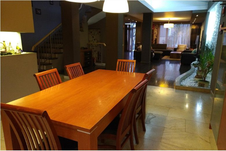 Casa frumoasa cu garaj si curte proprie in Buna Ziua – fotografia 4 din 18
